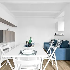 Appartamento Lo3 • Navigli Chic •, Milano